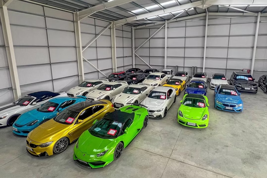 Loat xe sang mat cap tai Anh duoc tim thay o Thai Lan sau 8 nam hinh anh