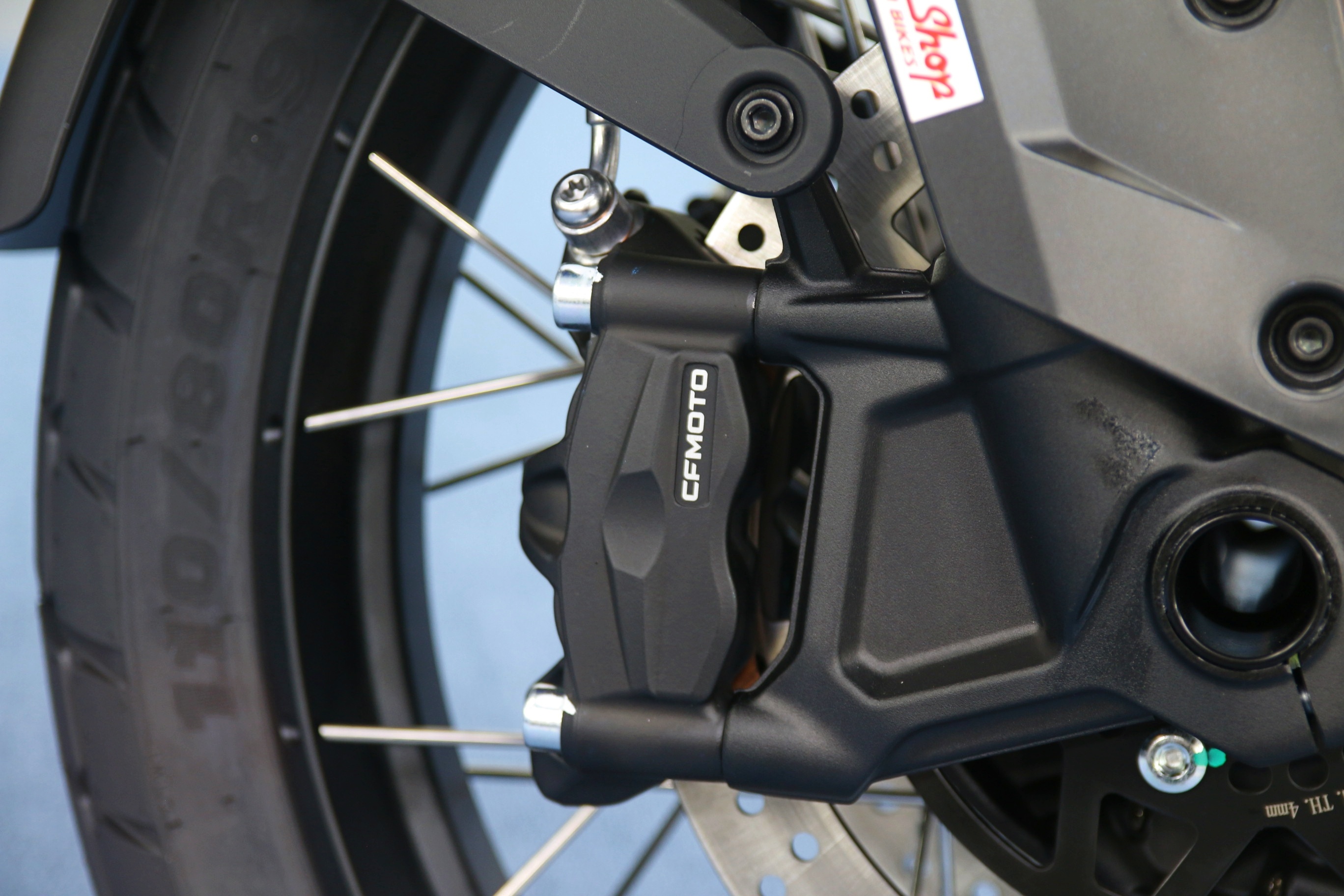 CFMoto 700MT anh 13
