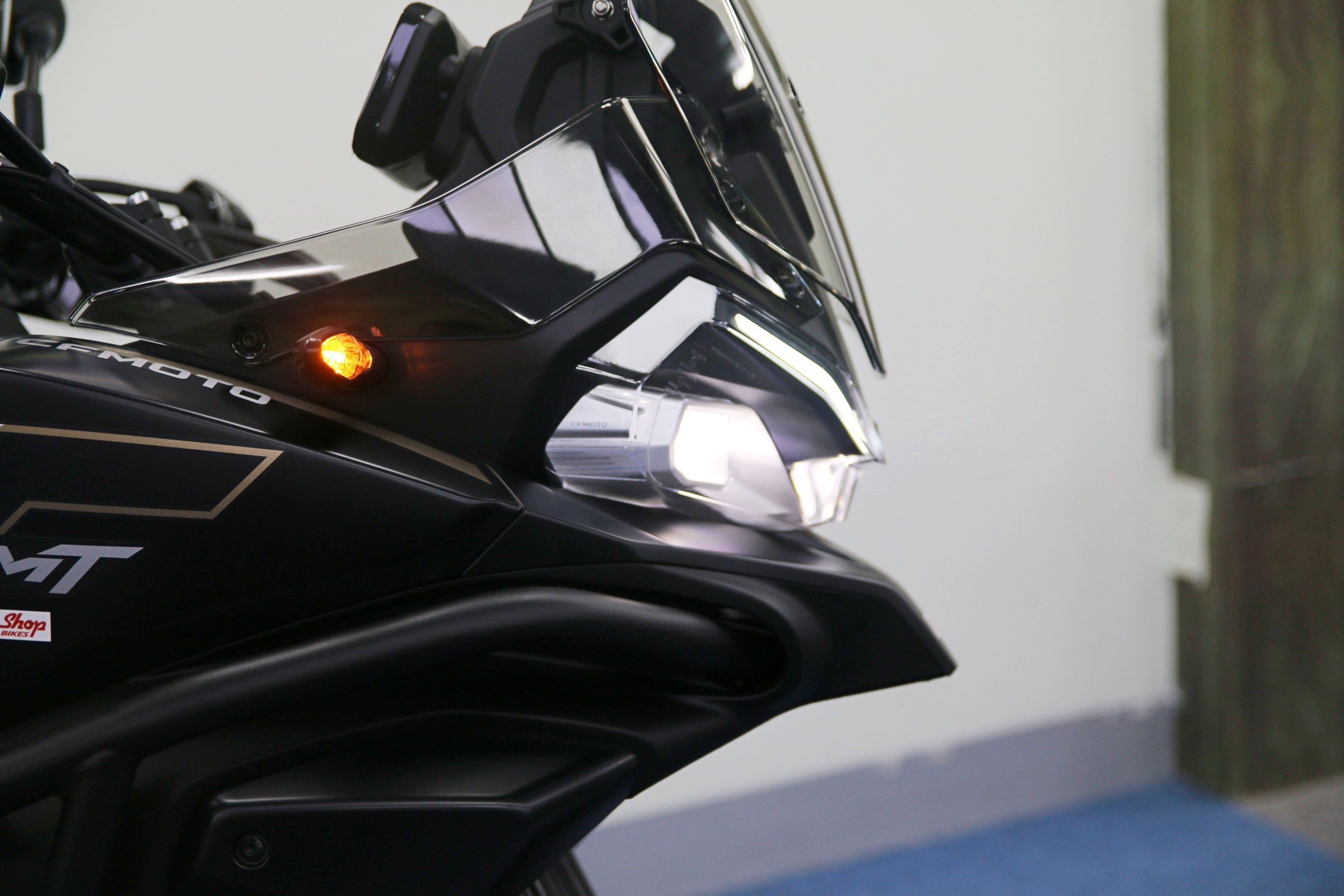 CFMoto 700MT anh 7