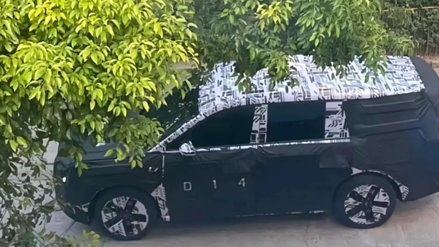 Mau xe thu ba cua Xiaomi lo dien hinh anh