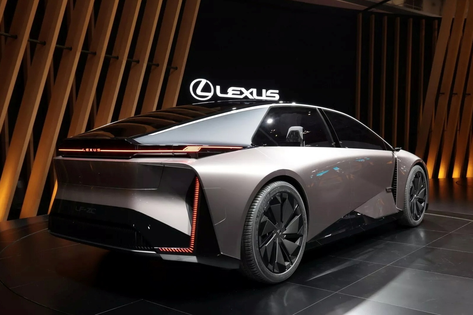 Lexus dien se duoc san xuat o Trung Quoc hinh anh