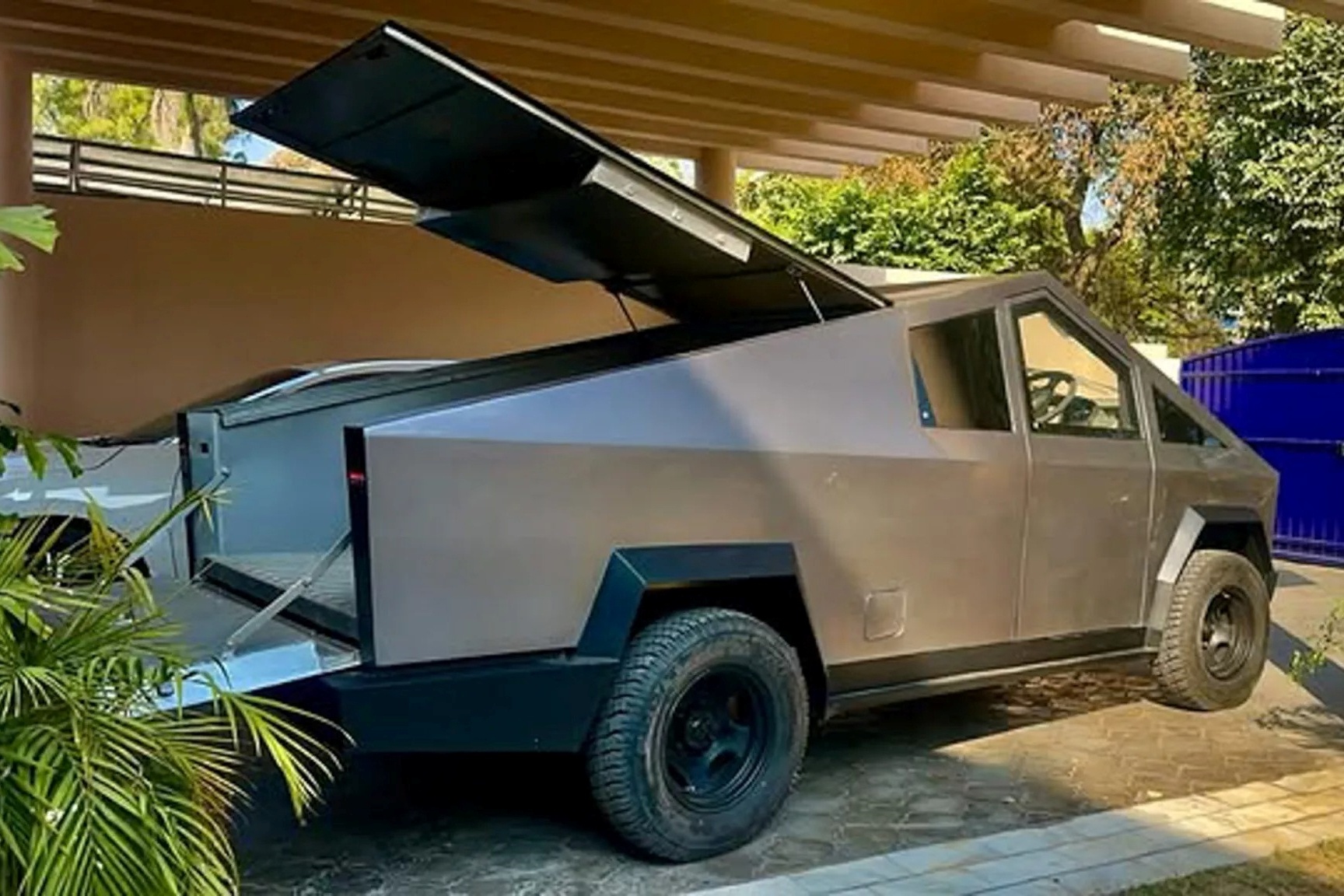 Tesla Cybertruck anh 1