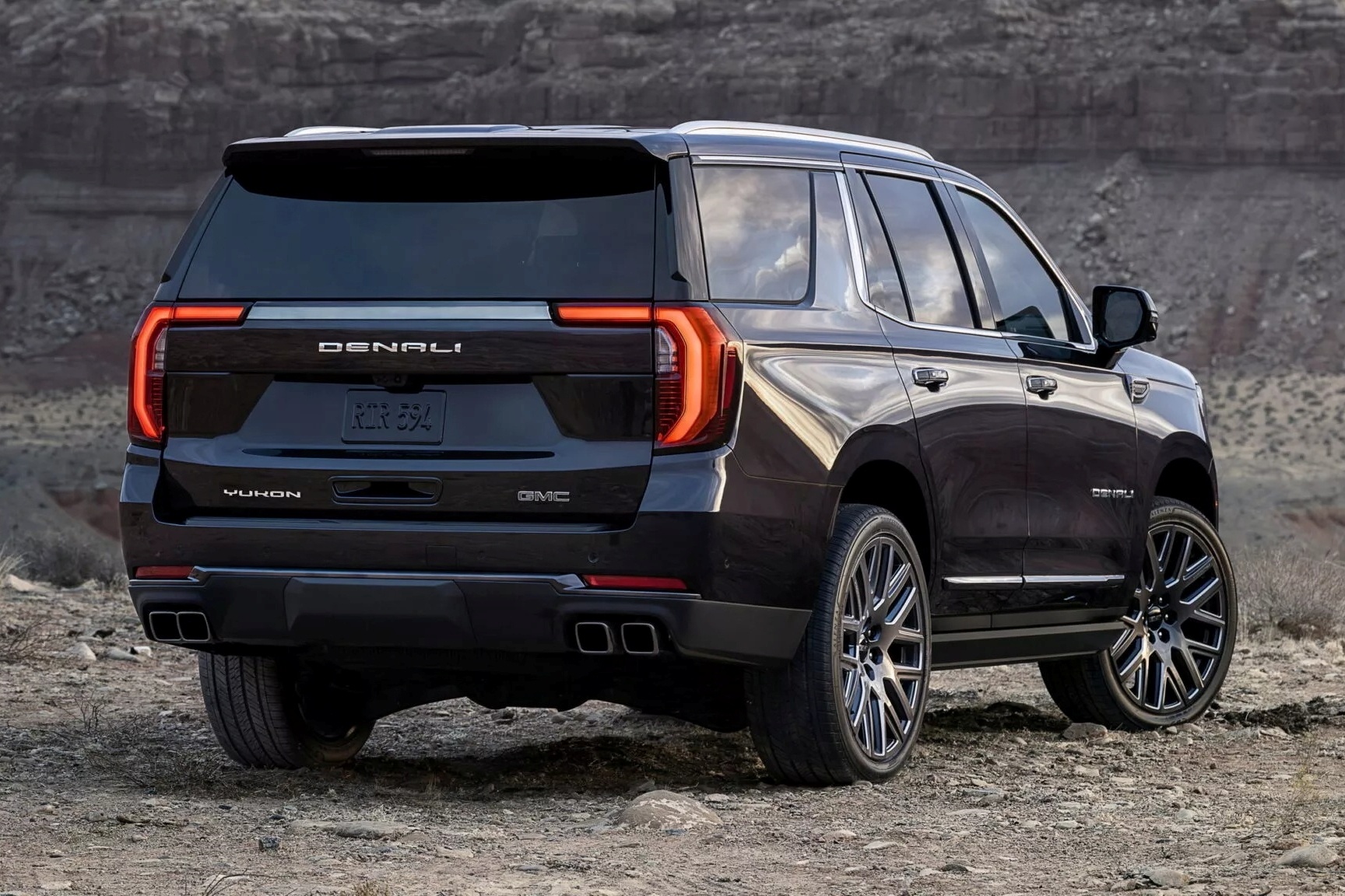 Don tra dua cua Trung Quoc voi oto My hinh anh