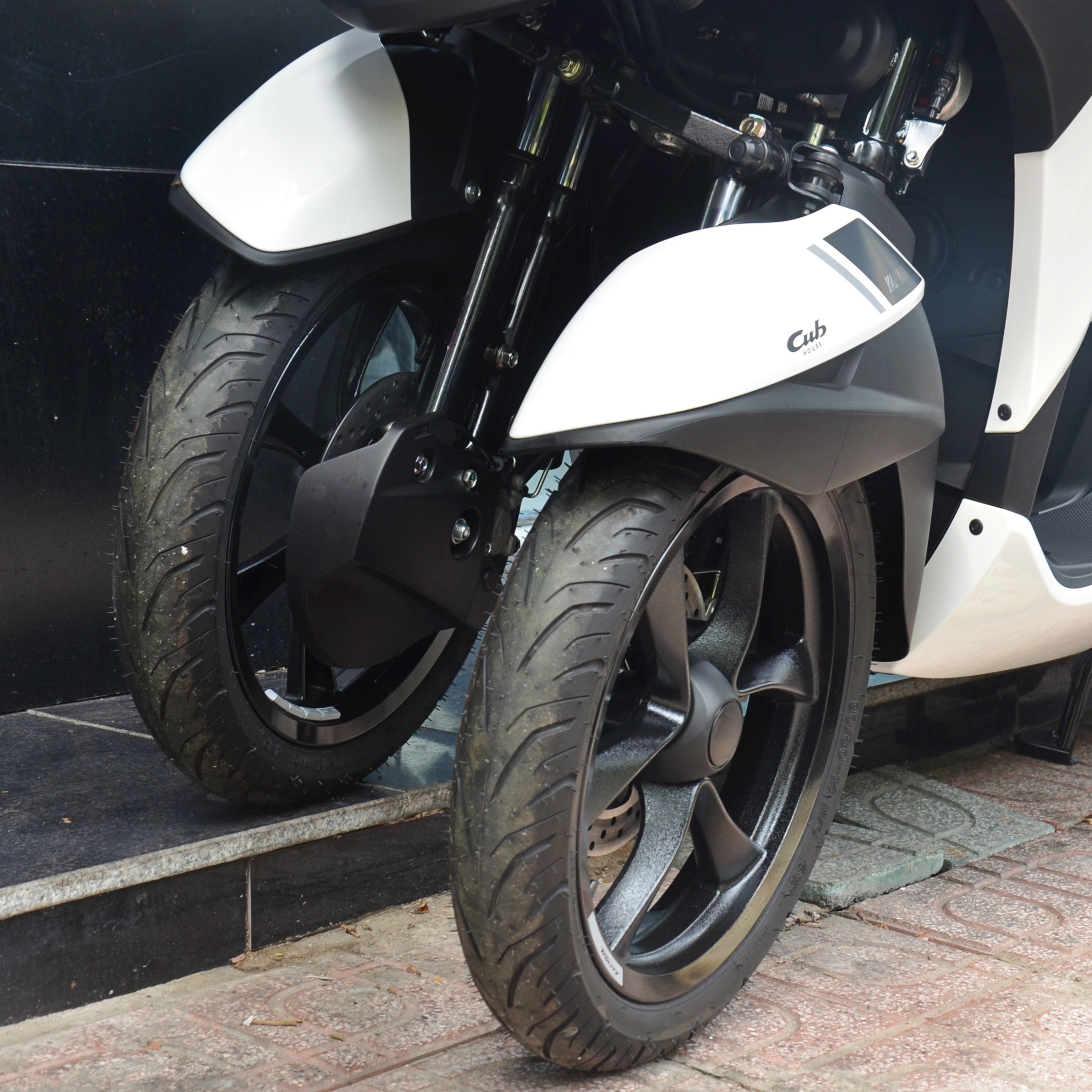 Yamaha Tricity 155 anh 13