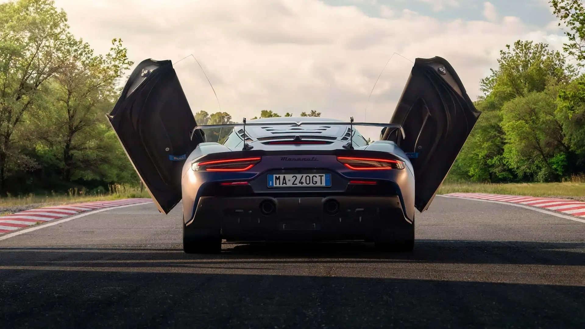 Stellantis lam ro tuong lai Maserati hinh anh