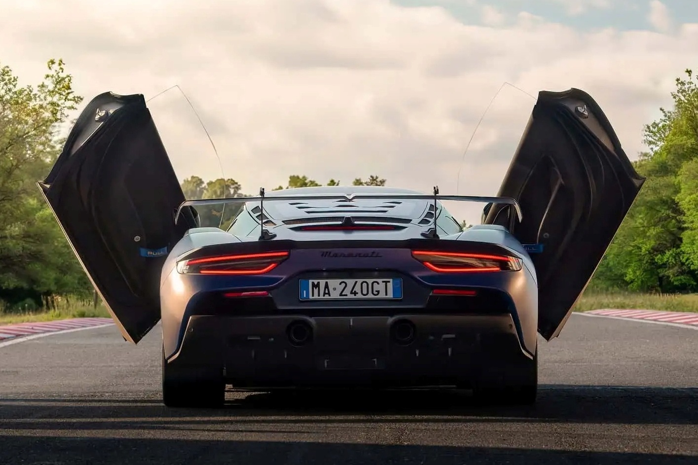 Ly do doanh so Maserati 'roi tu do' trong nam 2024 hinh anh