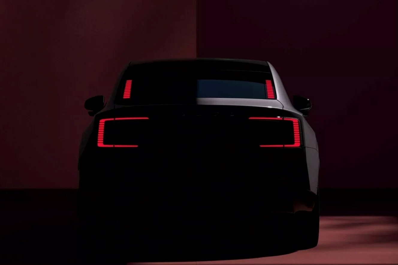 Sedan dien Volvo ES90 co dai den 'la', chay toi da 700 km hinh anh