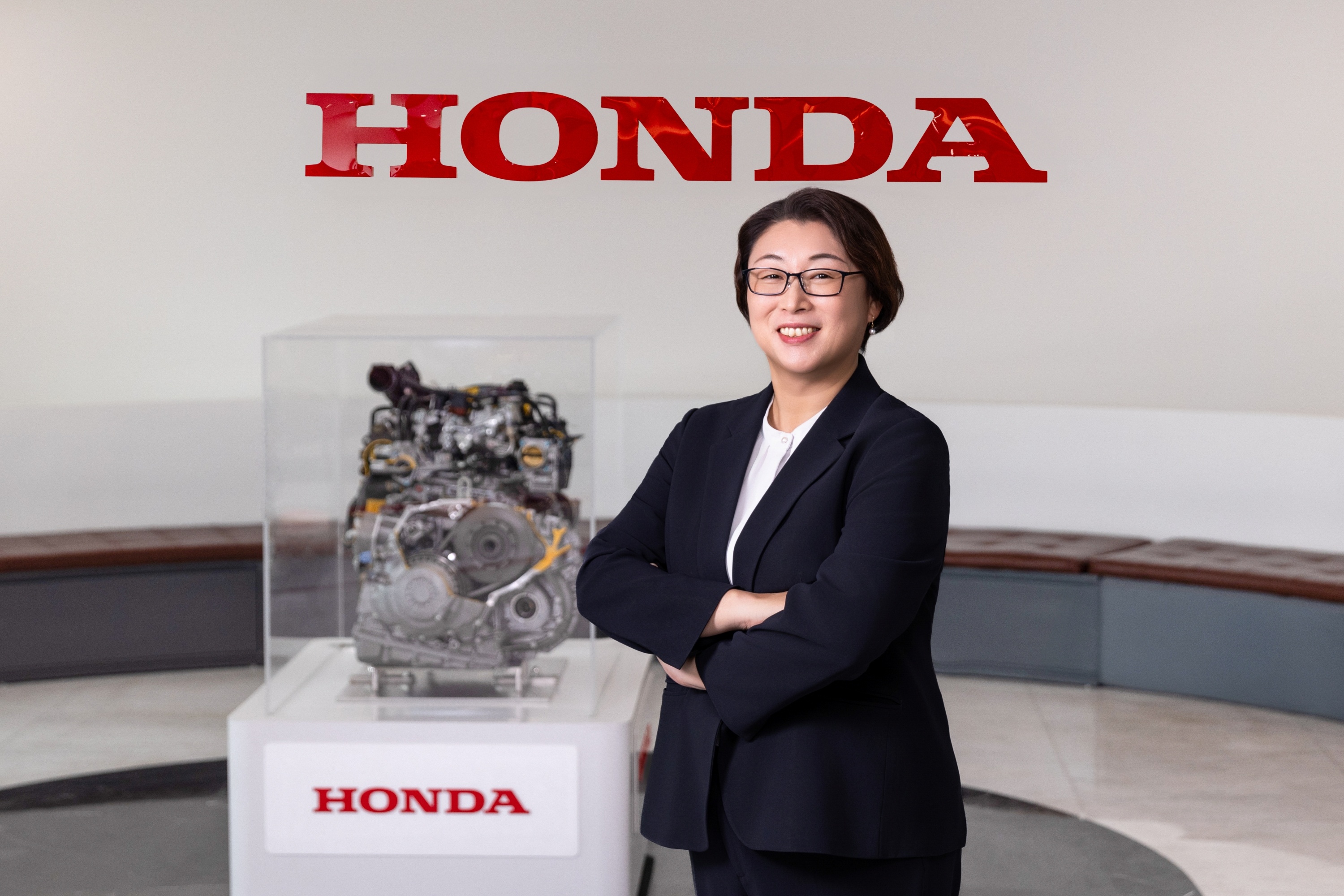 Honda Viet Nam lan dau tien co 'nu tuong' hinh anh