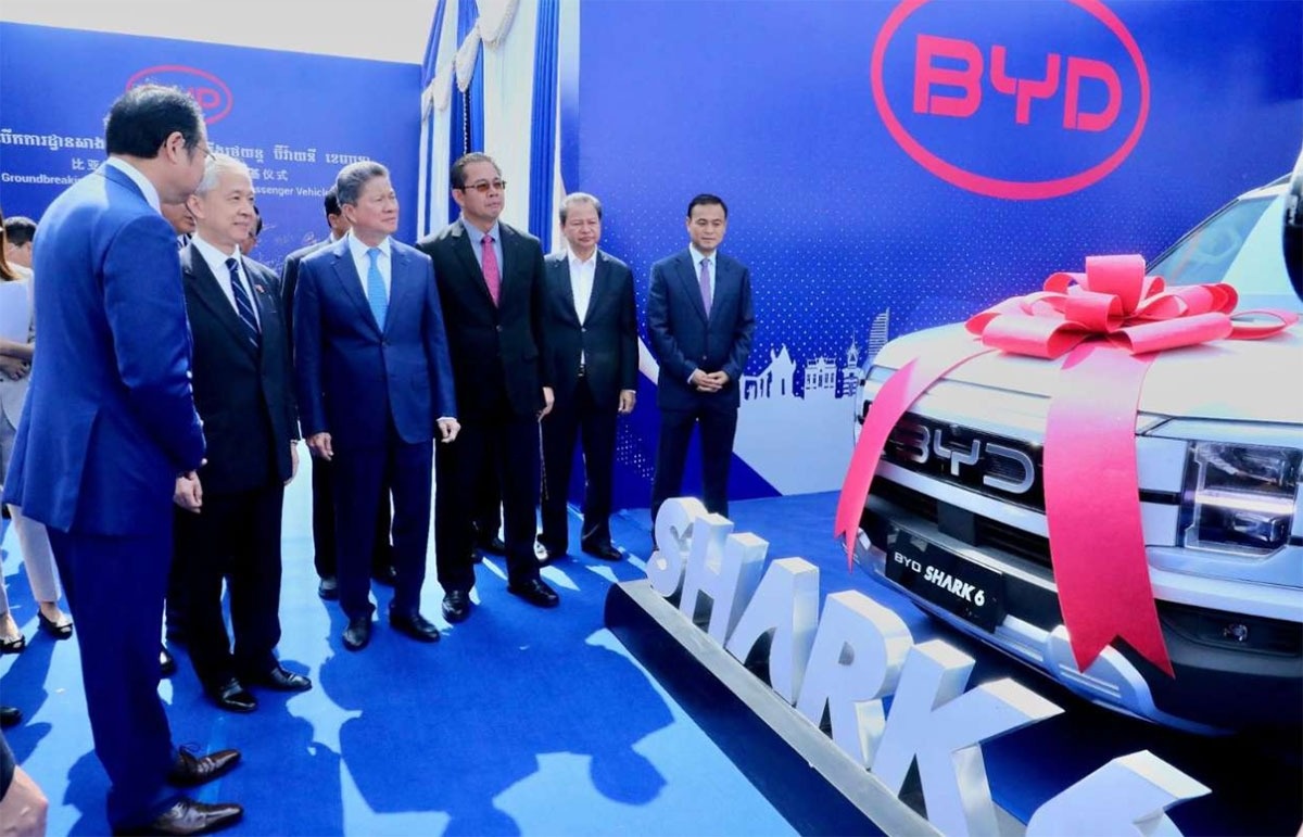 BYD khoi cong nha may oto dien o Campuchia hinh anh