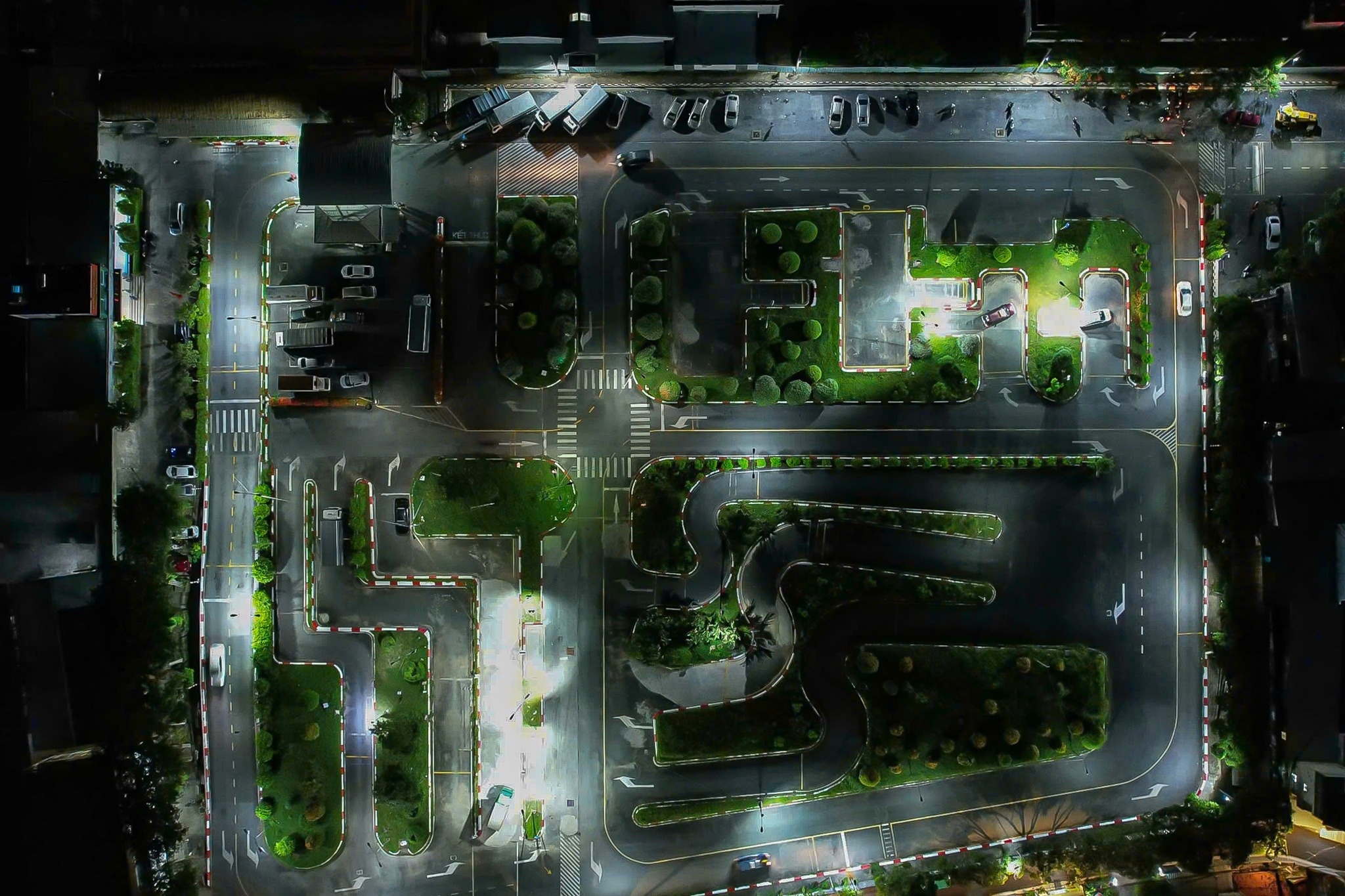 sat hach lai xe anh 4