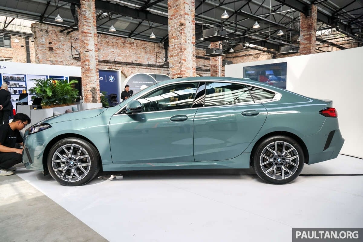 BMW 2 Series Gran Coupe anh 2
