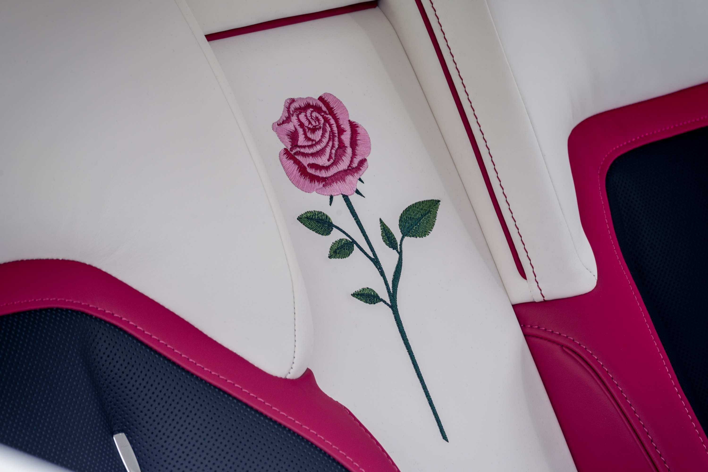 Rolls-Royce Spectre Rose anh 6