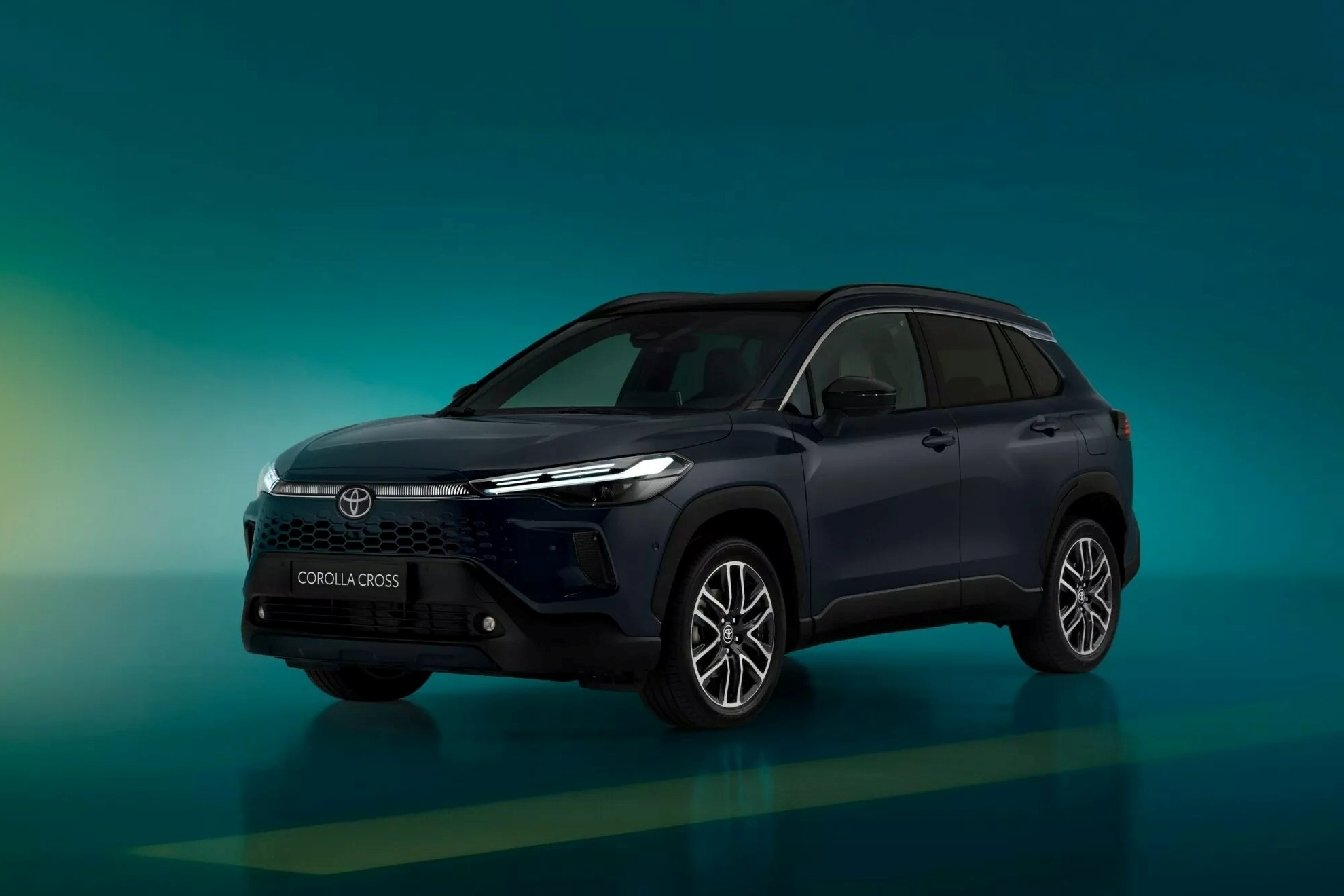 Lanh dao Toyota 'che' thiet ke cua Corolla Cross hinh anh