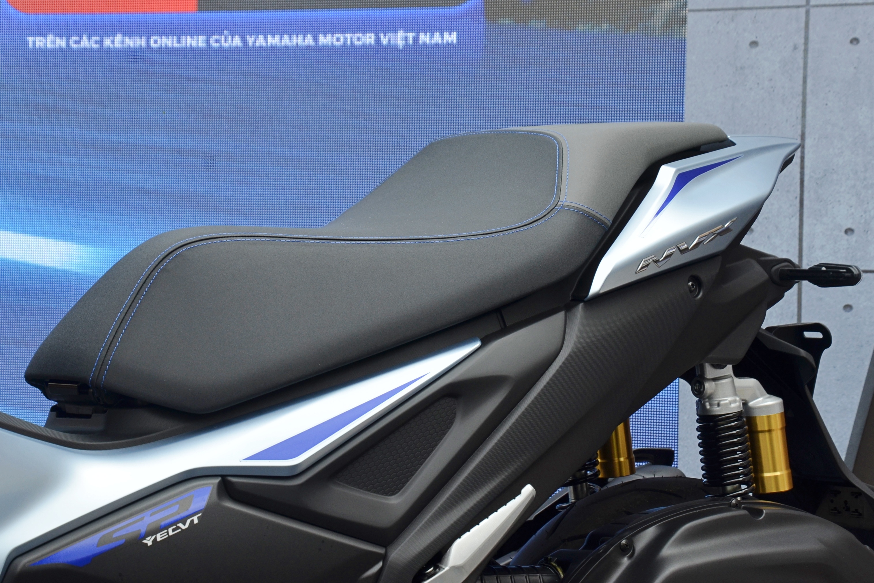 Yamaha NVX 155 anh 4