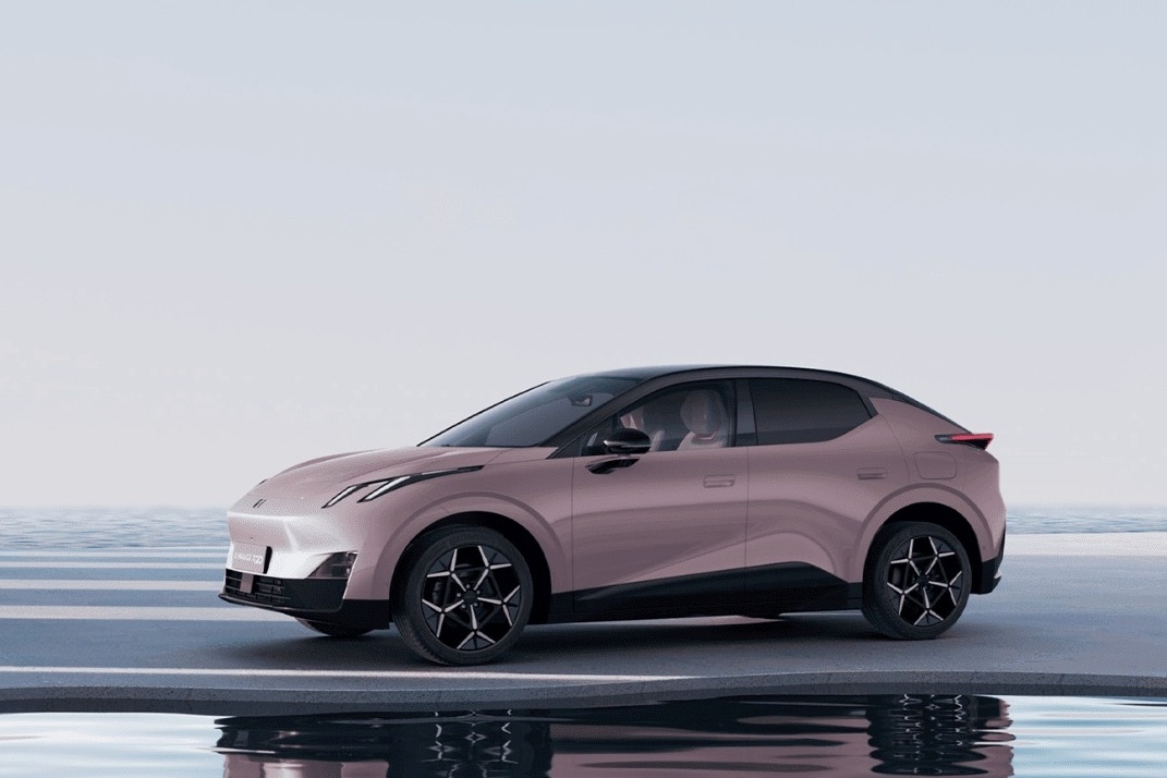 Xe dien Lynk & Co Z20 giam thong so ky thuat, gia ban tu 15.200 USD hinh anh