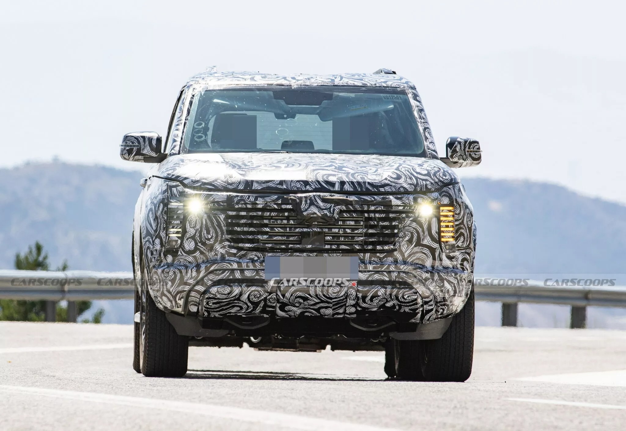 Mitsubishi Pajero anh 5