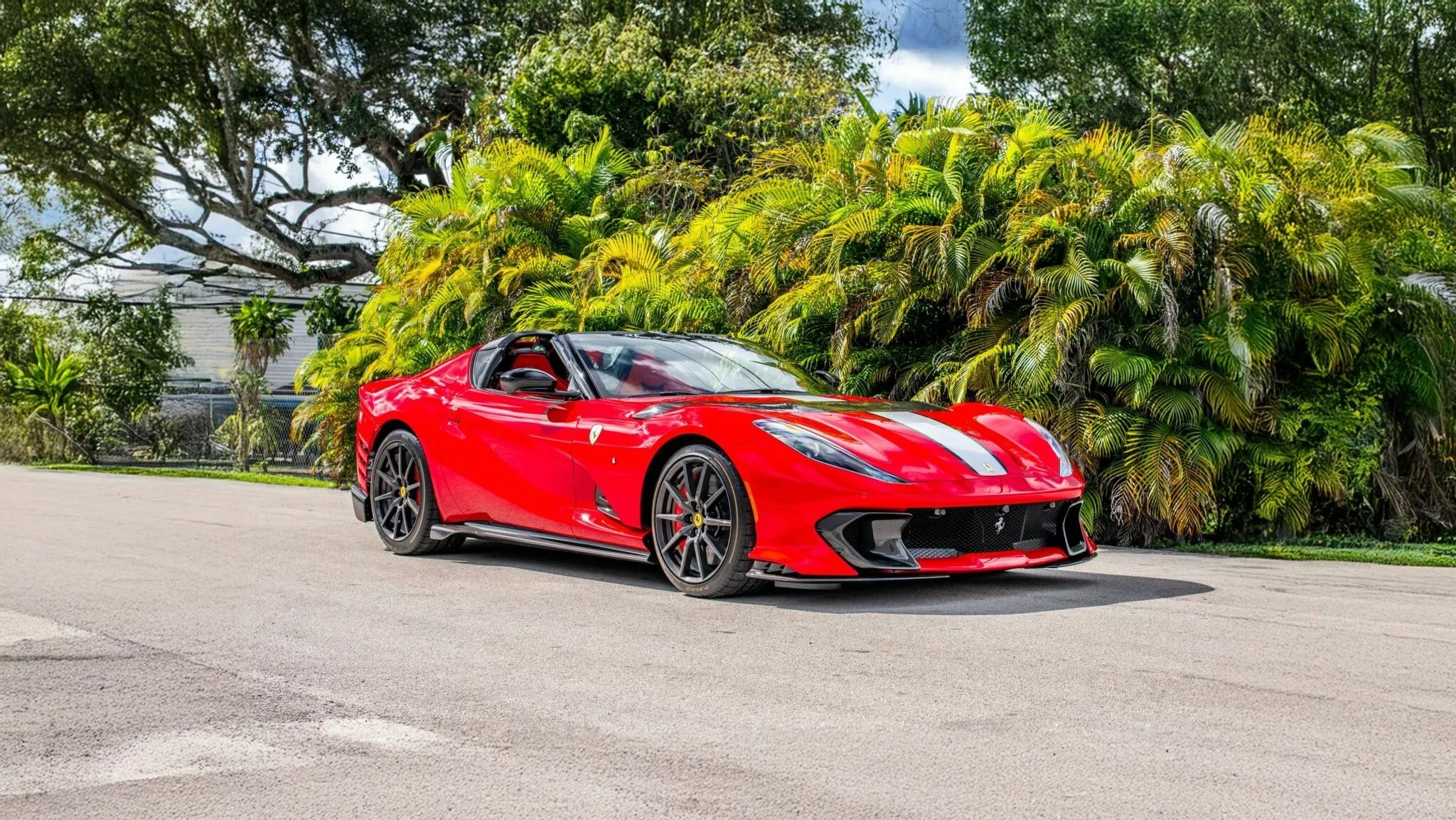 Ferrari 812 Competizione A anh 20