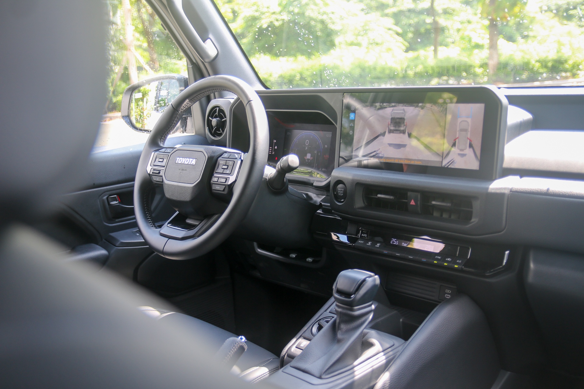Toyota Land Cruiser FJ ảnh 18