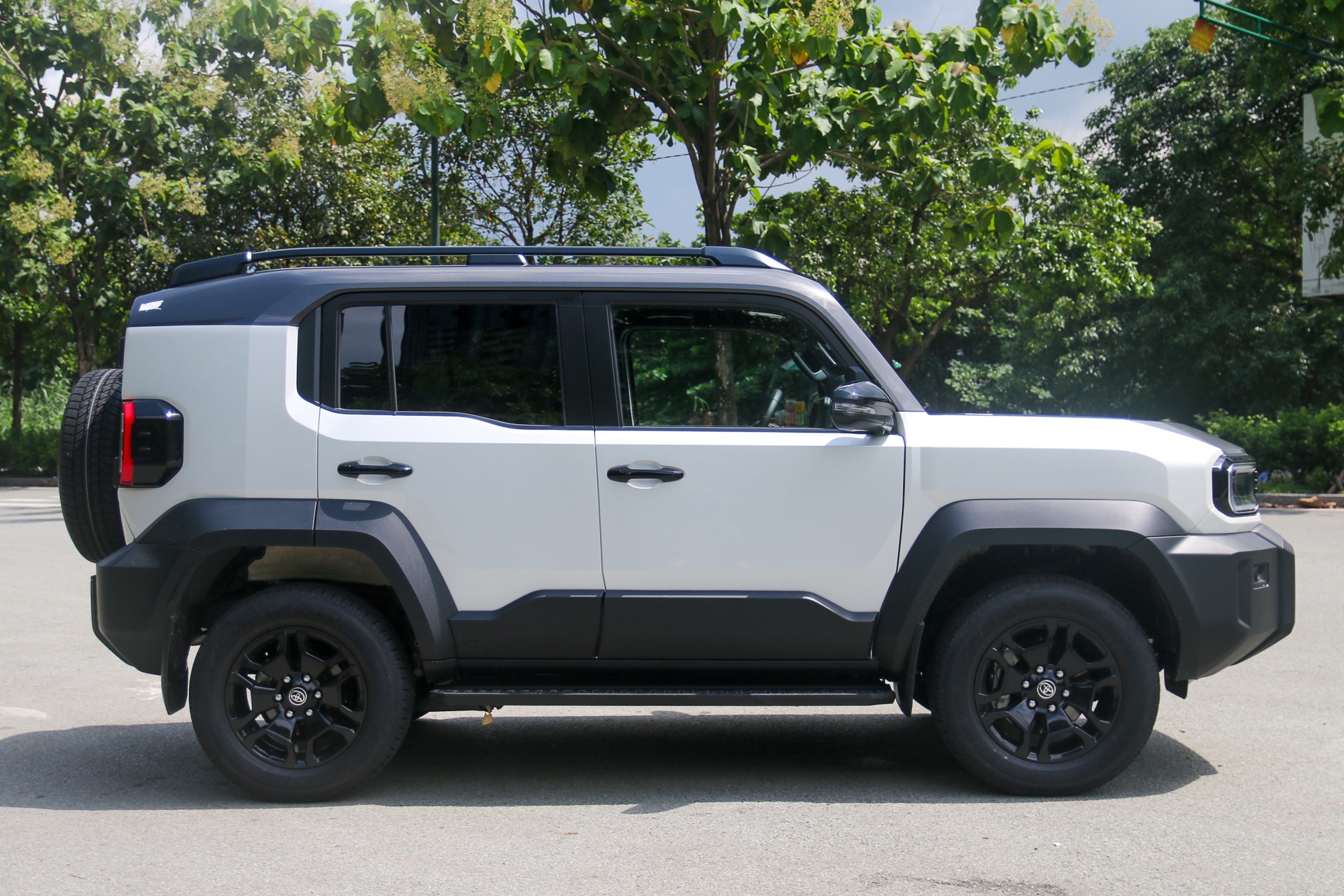 Toyota Land Cruiser FJ ảnh 2