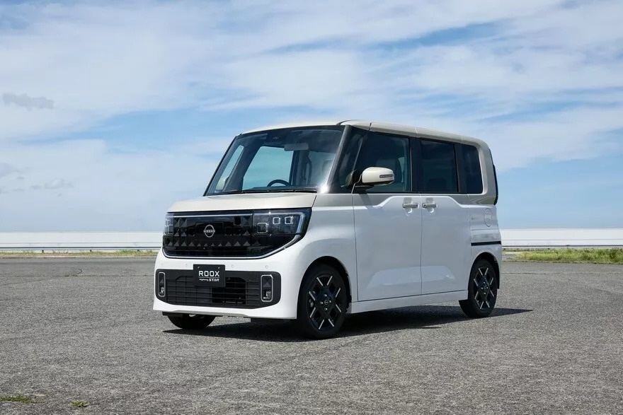 Nissan Roox anh 1