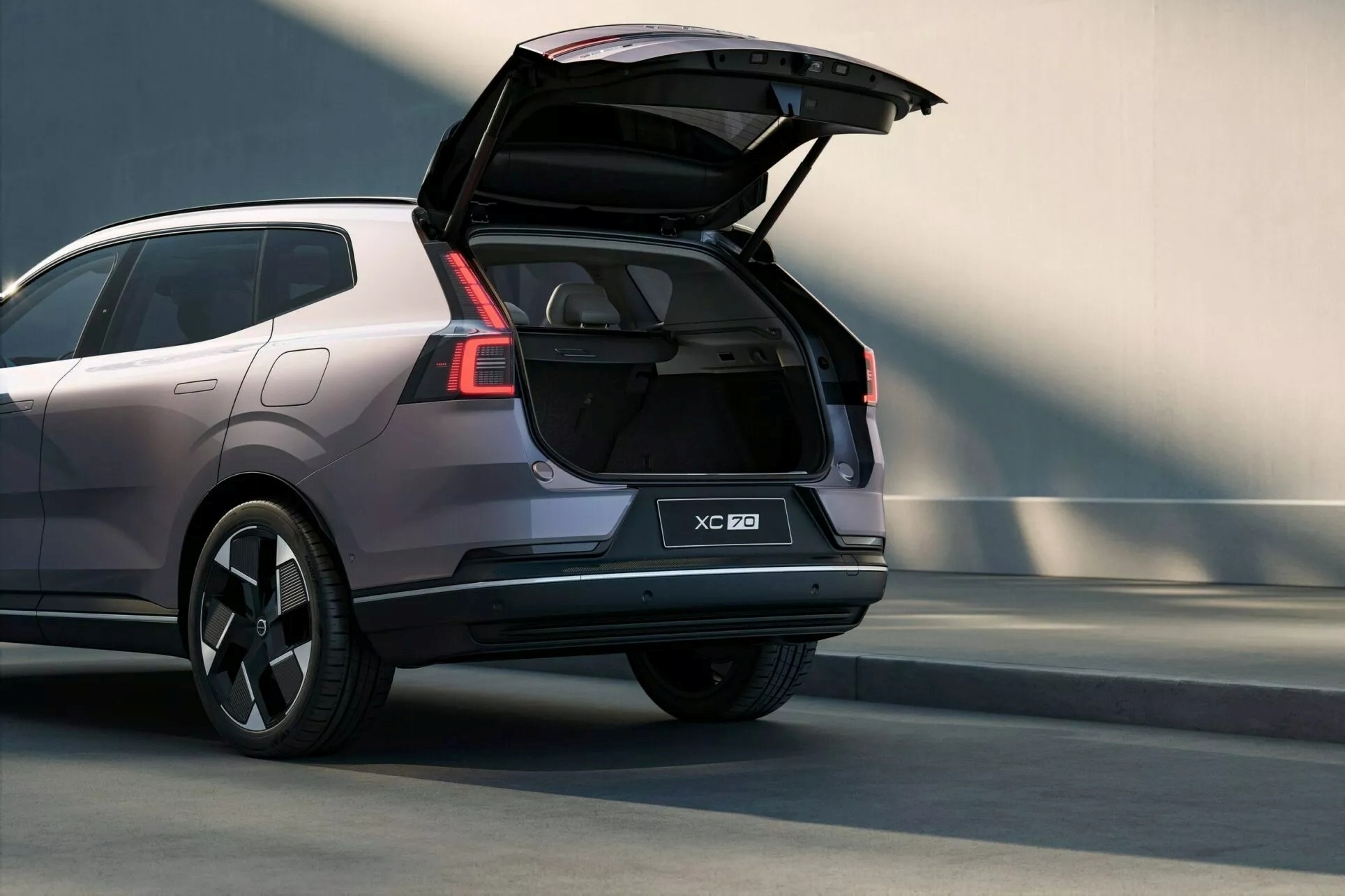 Volvo XC70 anh 9