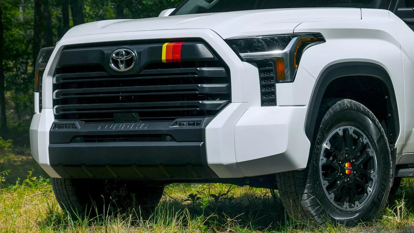 Chu tich Toyota muon nhap ban tai Tundra tu My hinh anh