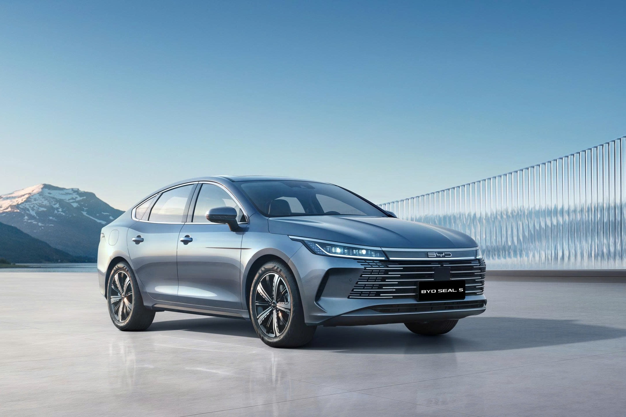 Co gi o sedan PHEV Trung Quoc sap ra mat Viet Nam? hinh anh