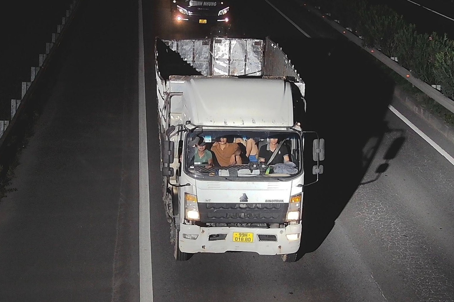 Co camera AI, het thoi 'doi pho' CSGT hinh anh