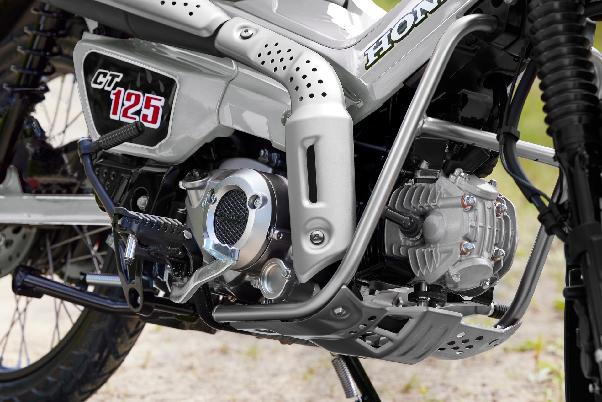 Honda CT125 anh 5