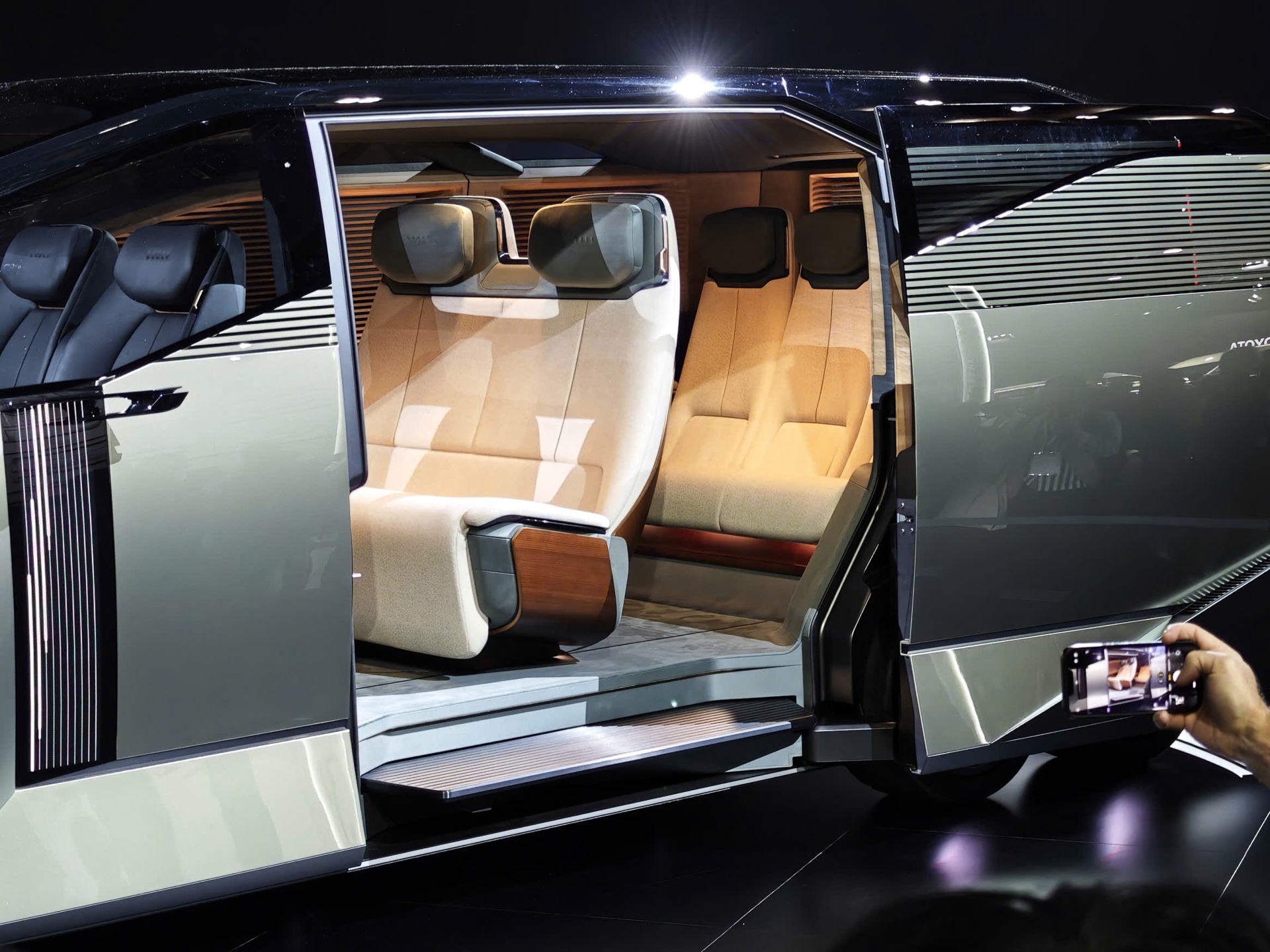 Lexus LS Concept ảnh 7 Lexus LS Concept anh 7