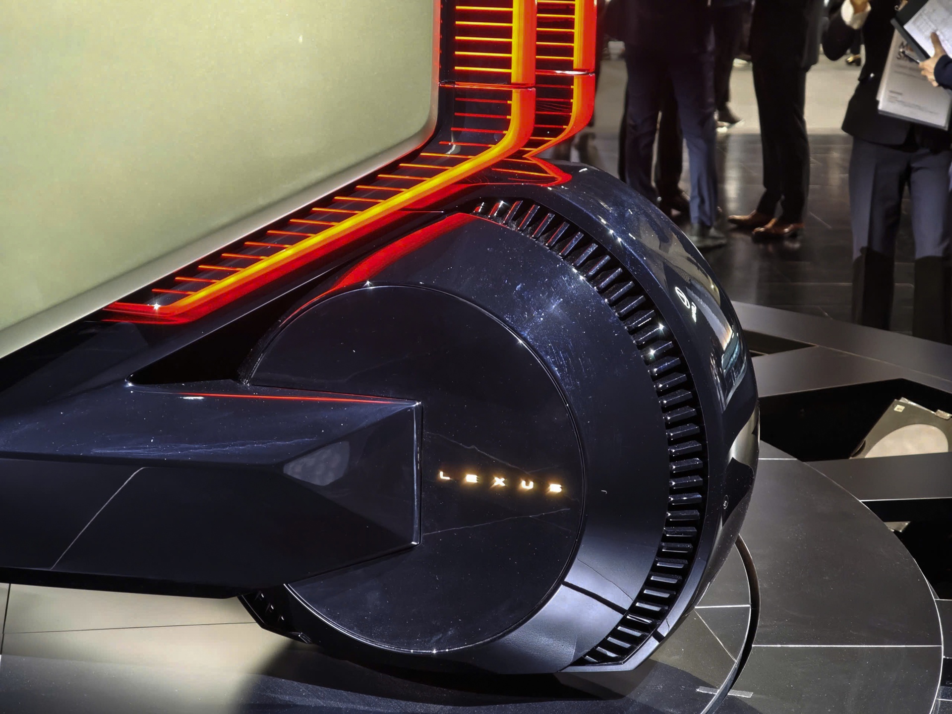 Lexus LS Micro Concept ảnh 4 Lexus LS Micro Concept anh 4