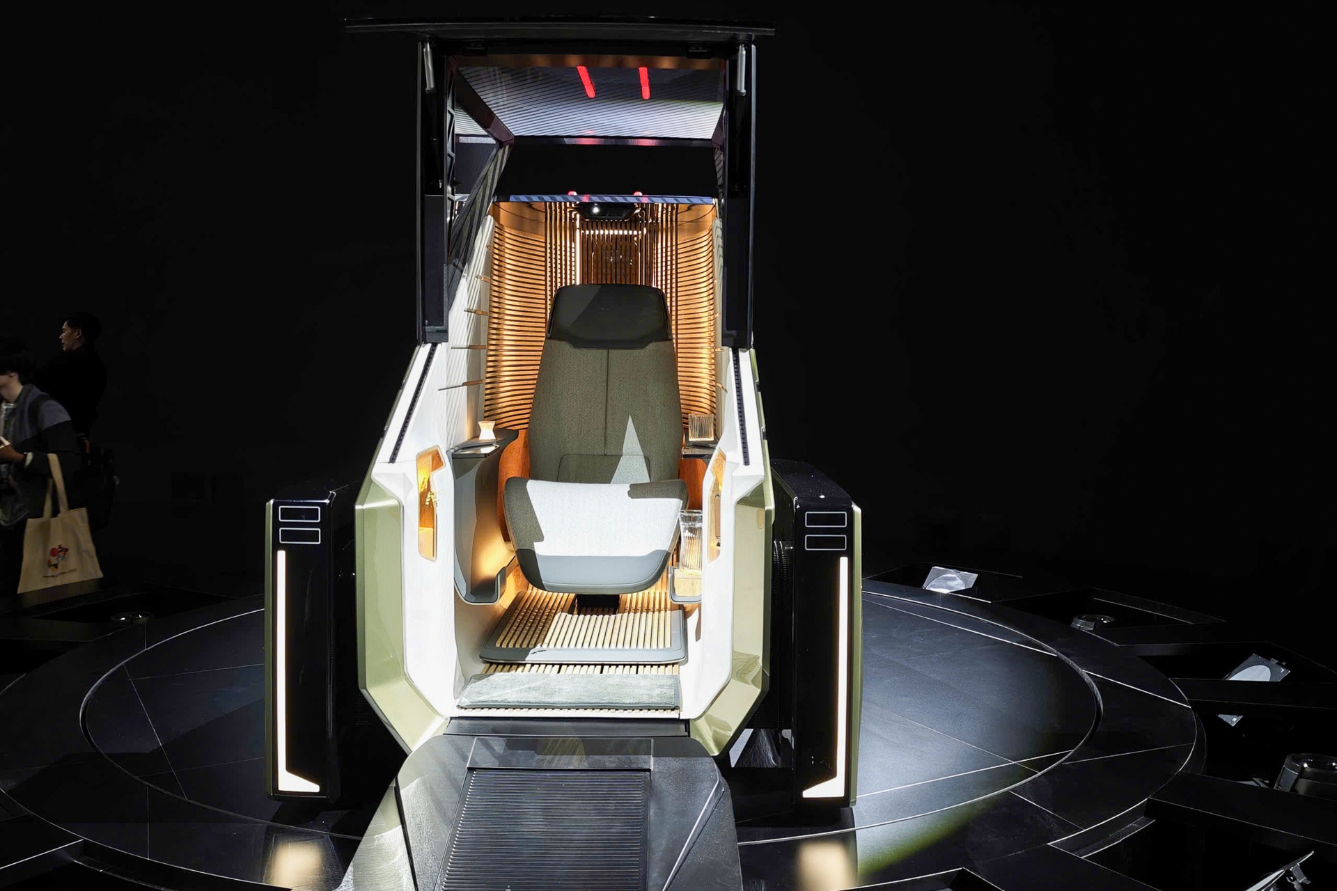 Lexus LS Micro Concept ảnh 5 Lexus LS Micro Concept anh 5