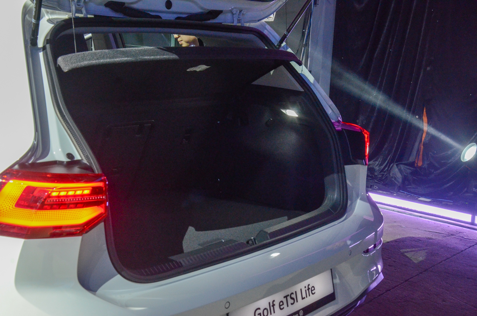 Volkswagen Golf anh 6