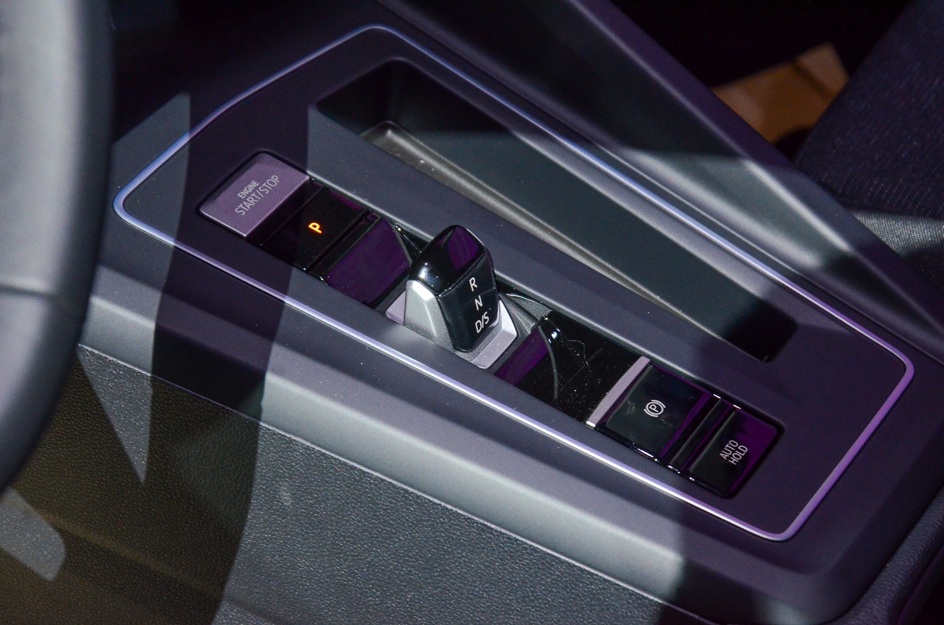 Volkswagen Golf anh 8