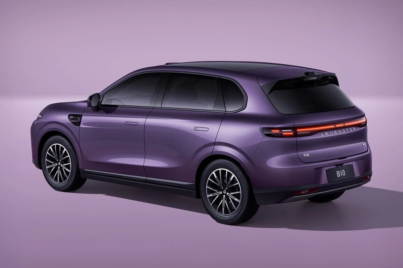 Oto Trung Quoc dat diem an toan cao nhat chau Au hinh anh