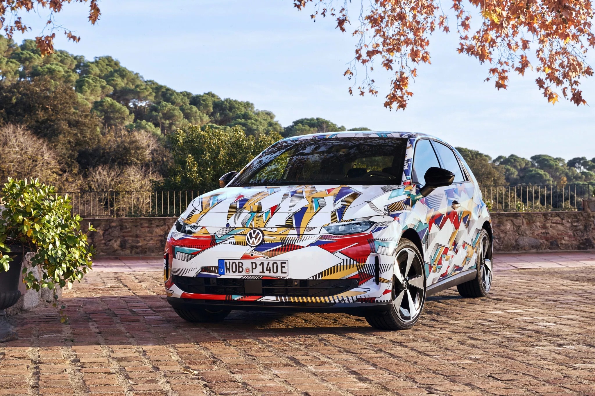 Khoang noi that 'ngap' phim vat ly cua xe dien Volkswagen hinh anh