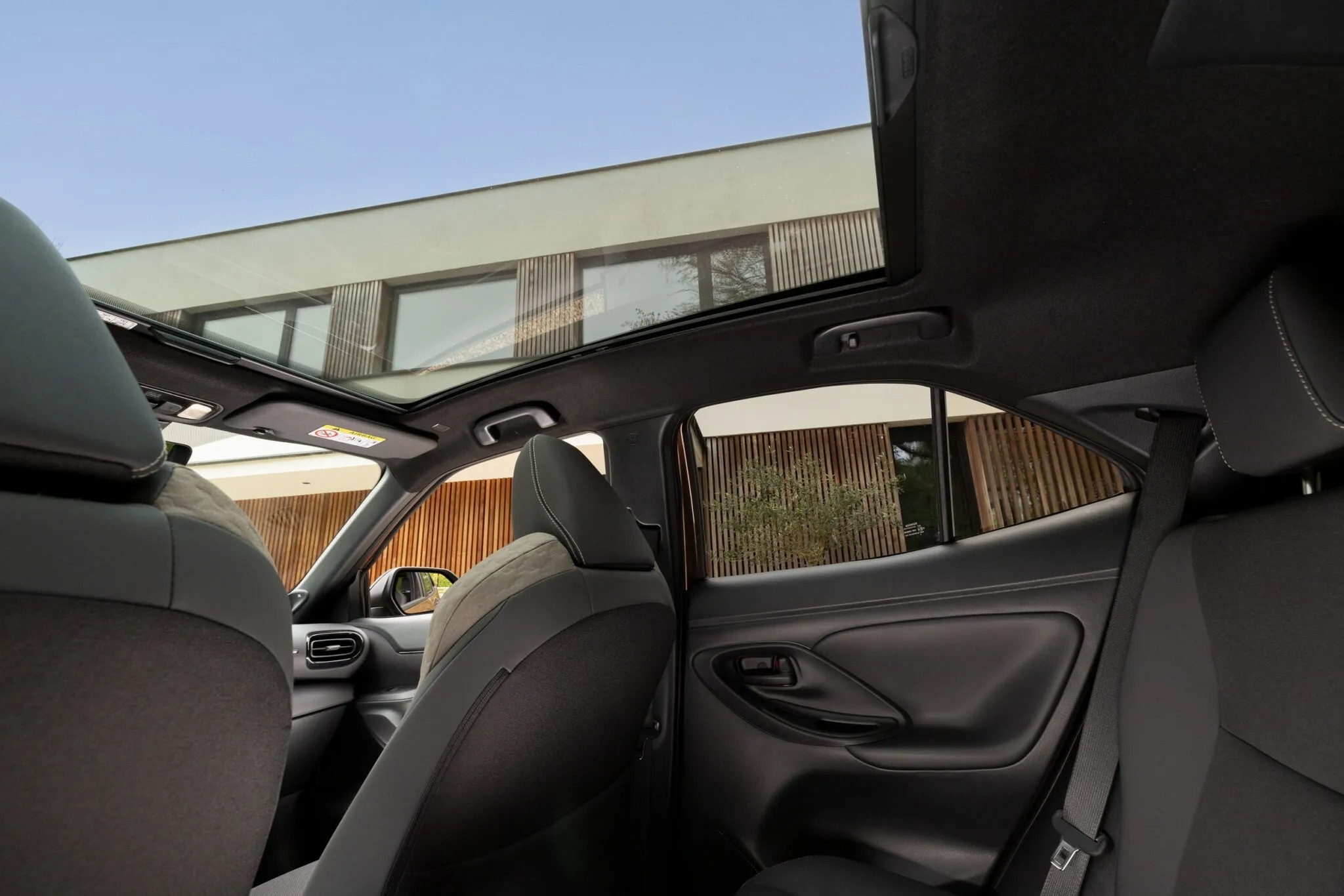 Toyota Yaris Cross anh 7