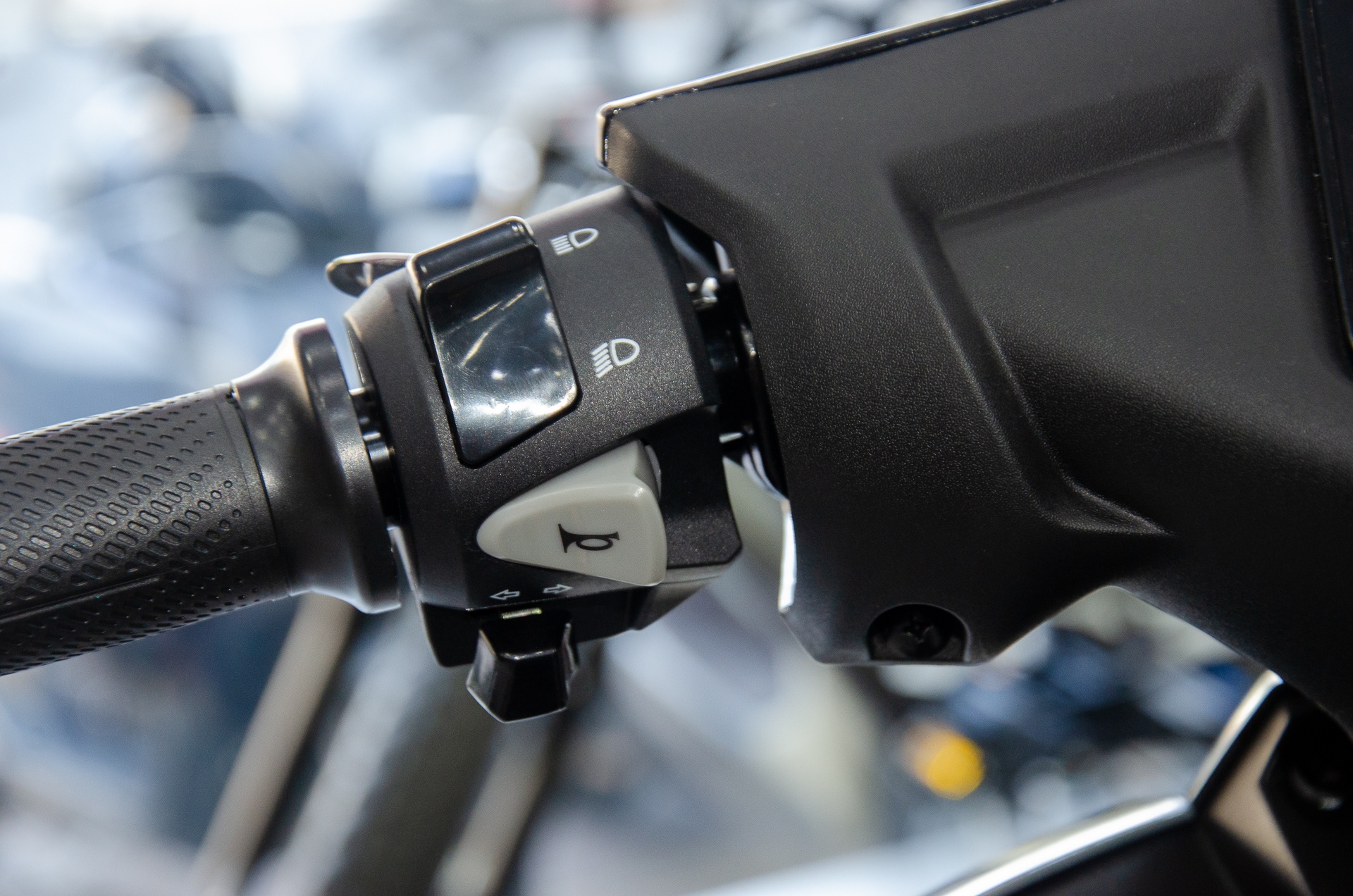 VinFast Viper anh 25