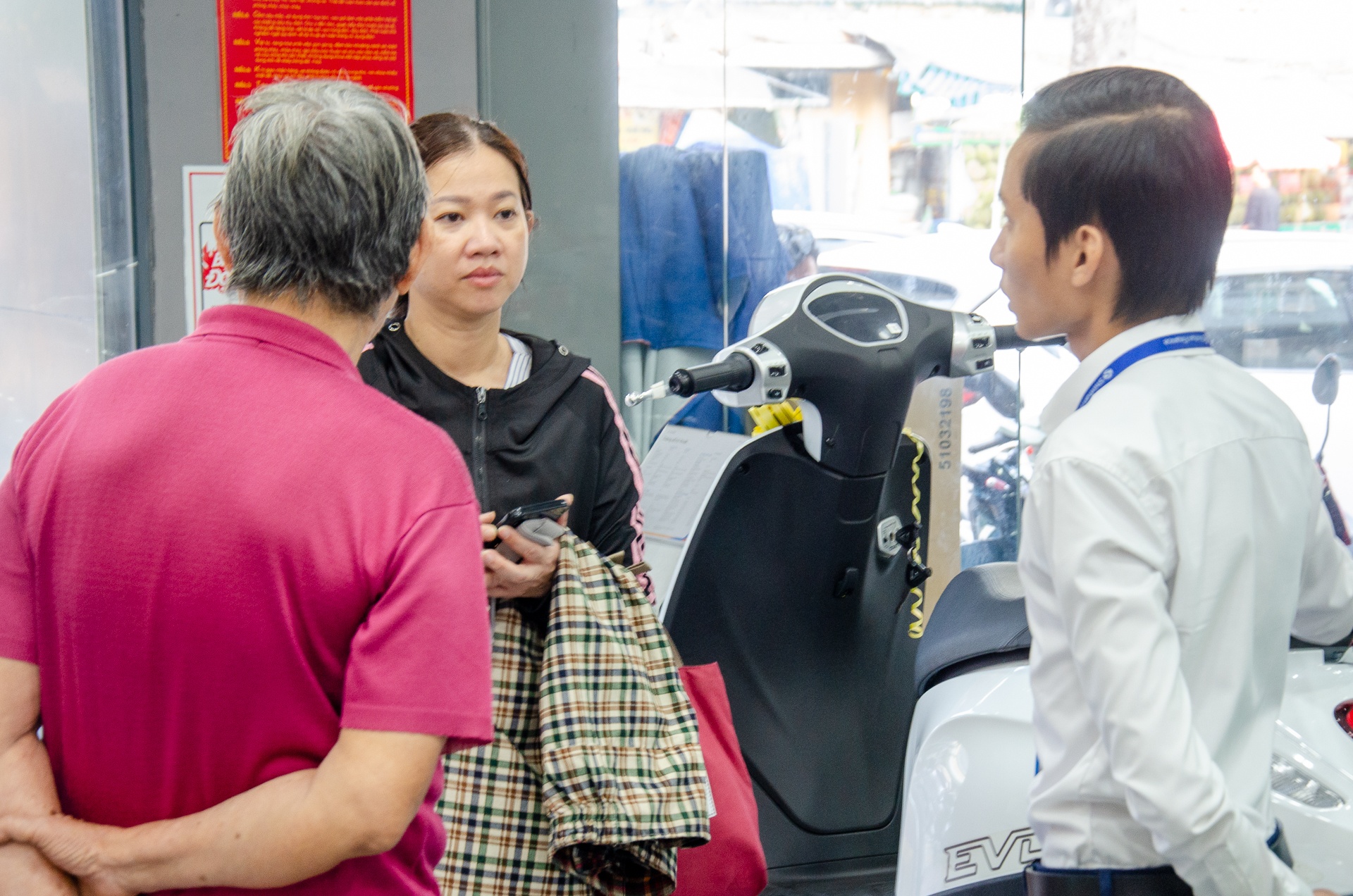 xe,  xe m&aacute;y điện ảnh 1