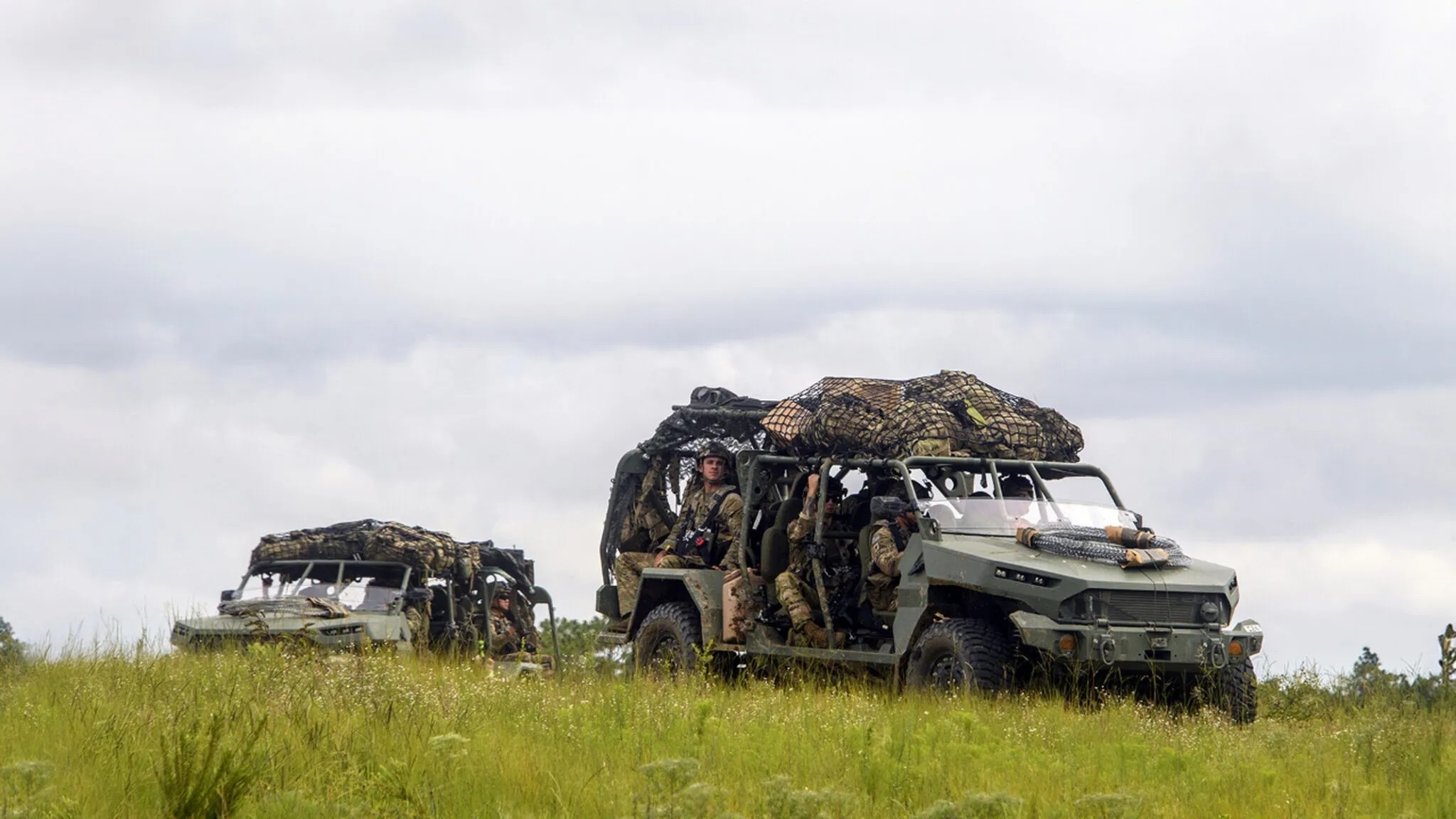 san xuat vu khi anh 1