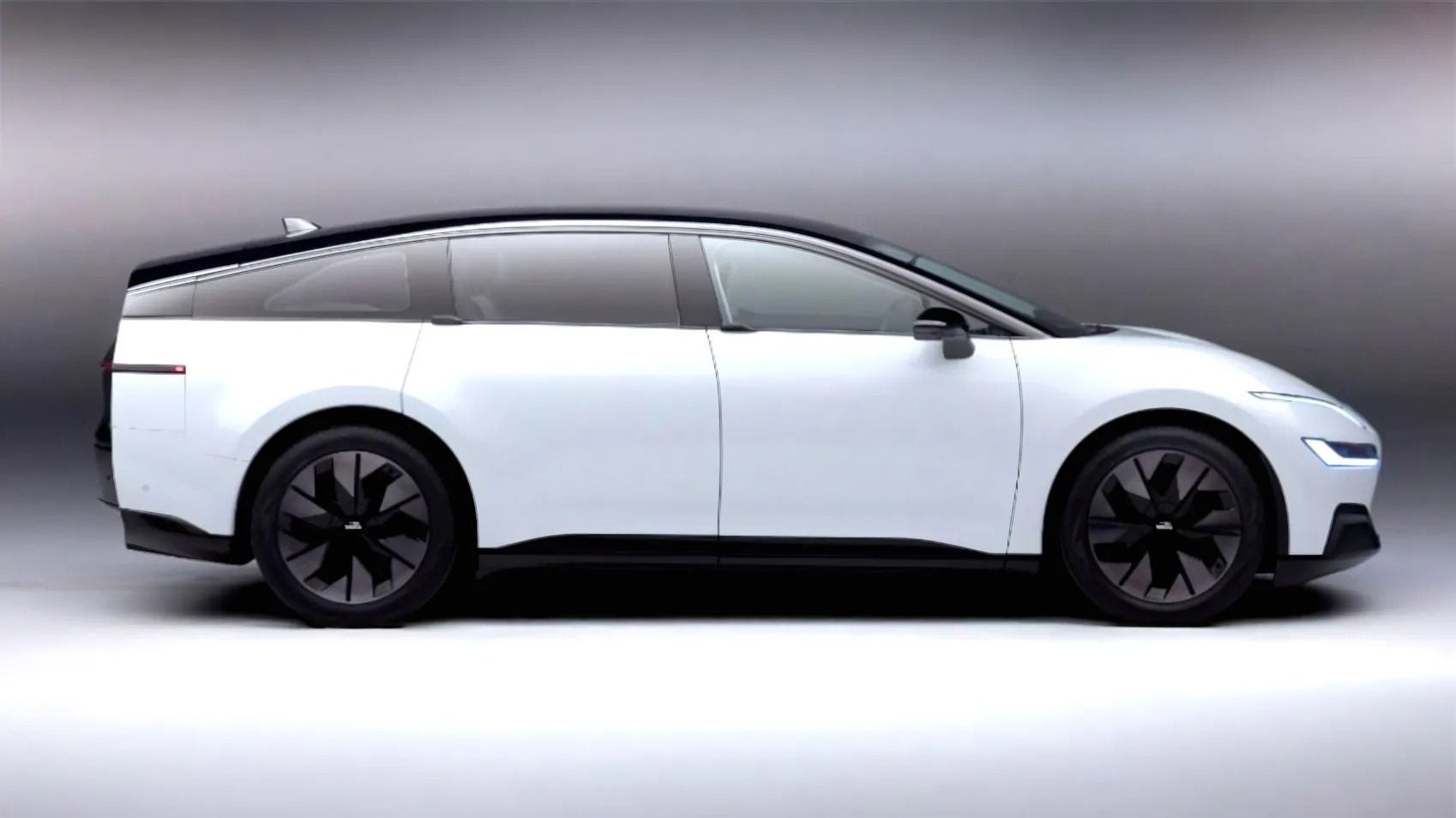 SUV dien 3 hang ghe Ford chua co co hoi trinh lang hinh anh