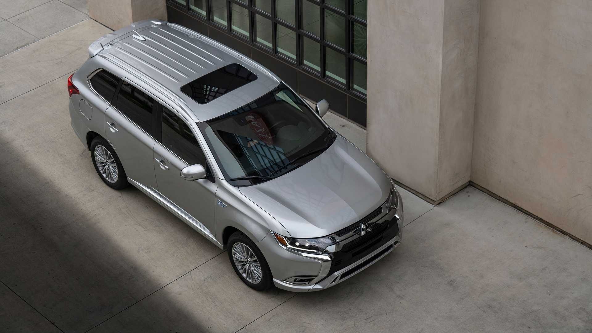 Mitsubishi Outlander anh 1