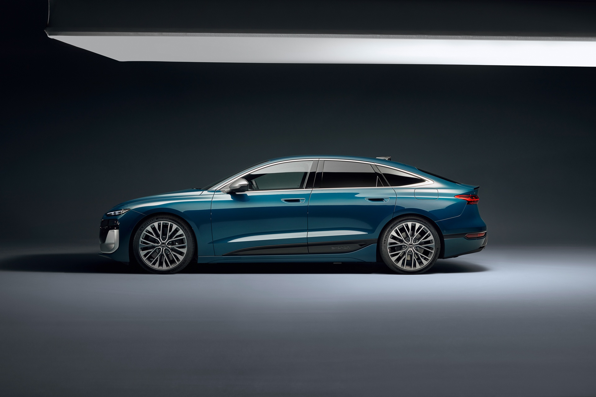 Audi S6 Sportback e-tron anh 3
