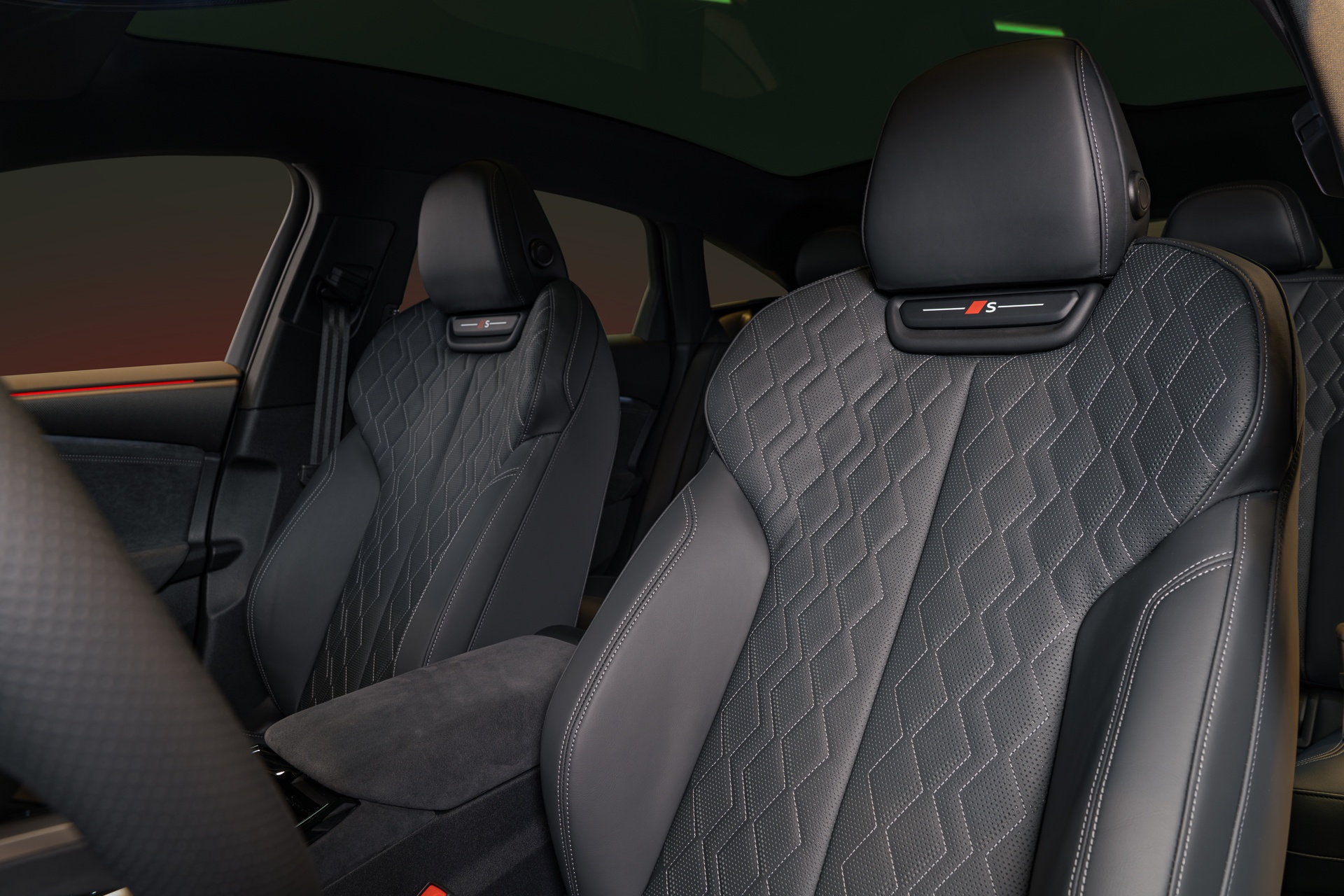 Audi S6 Sportback e-tron ảnh 13 Audi S6 Sportback e-tron anh 13