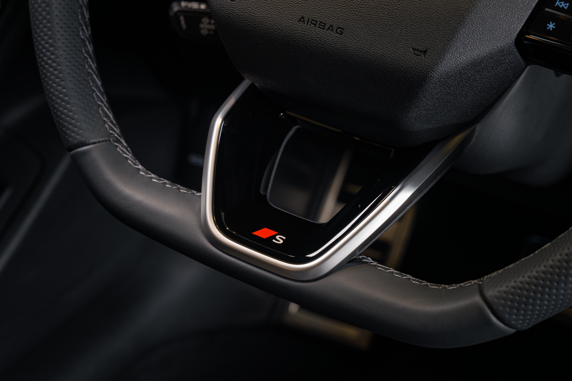Audi S6 Sportback e-tron ảnh 12 Audi S6 Sportback e-tron anh 12
