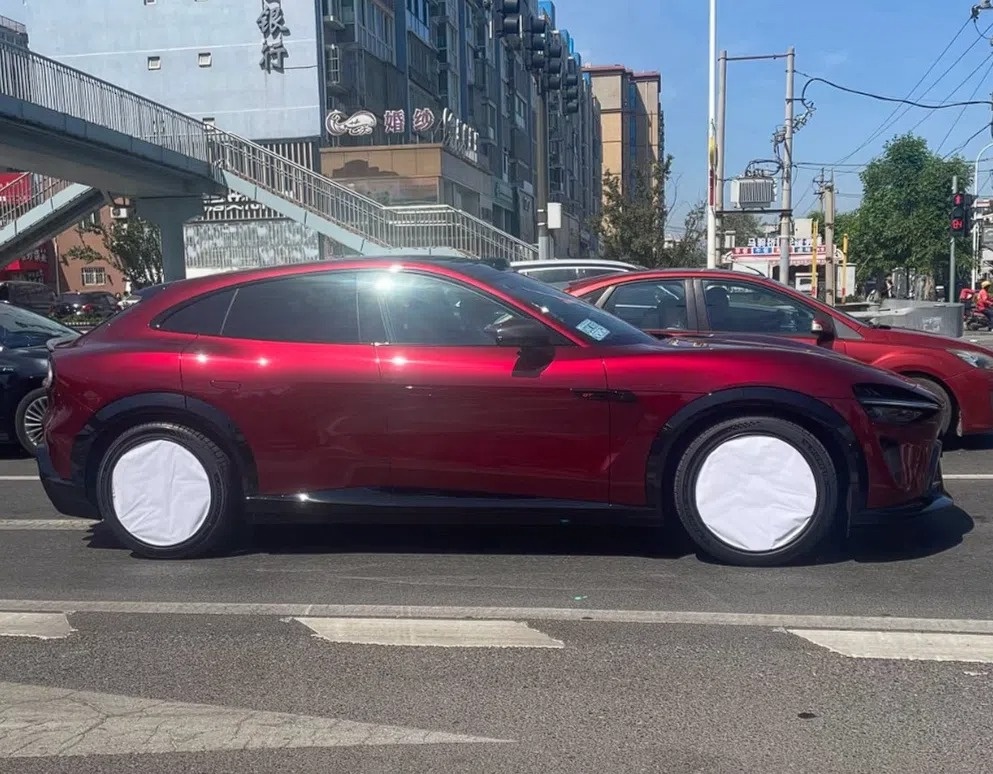 sieu SUV dien anh 1