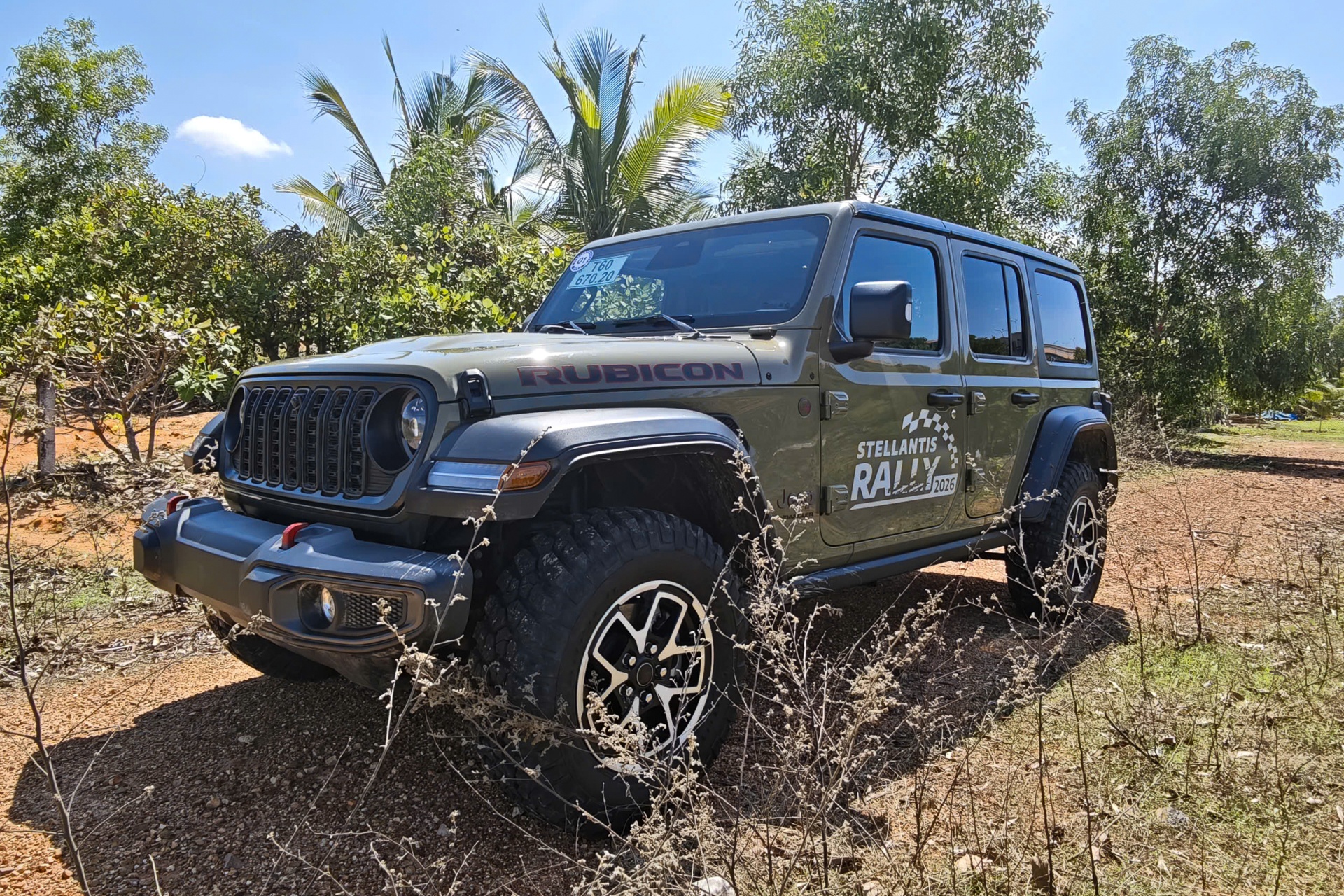Can canh SUV dia hinh Jeep Wrangler - nang cap van hanh off-road hinh anh