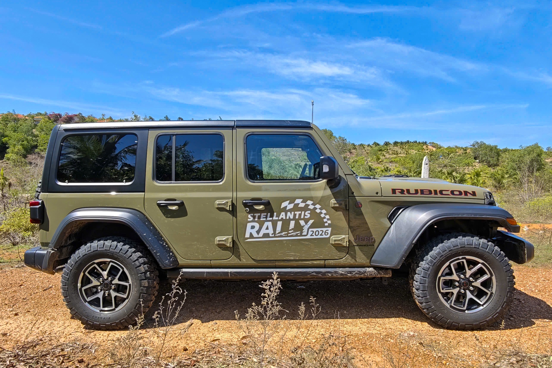 Jeep Wrangler anh 3