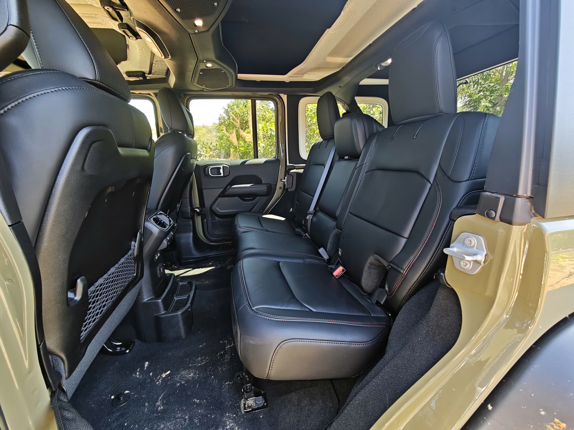 Jeep Wrangler anh 10