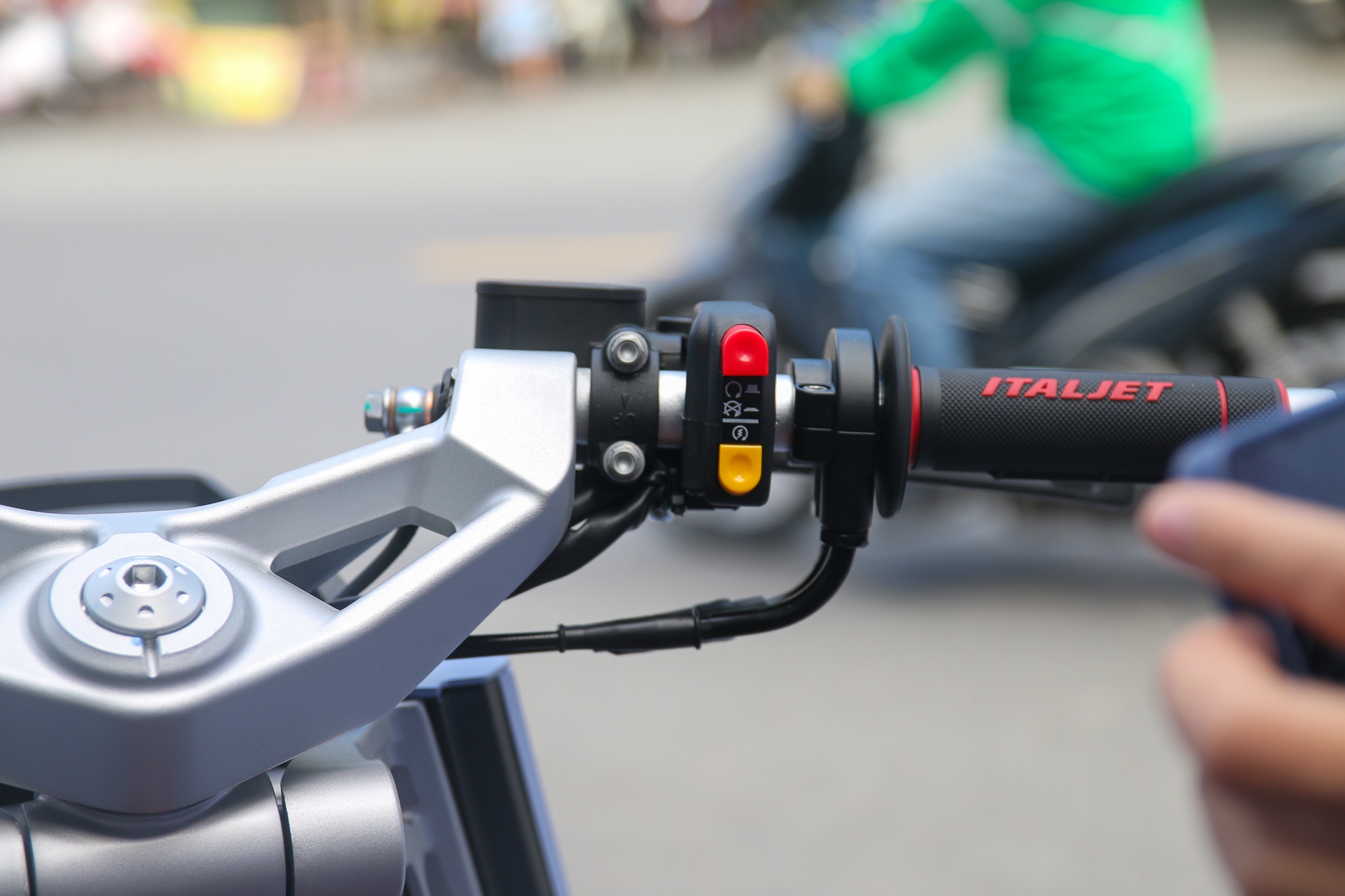 Italjet Dragster 300 anh 15